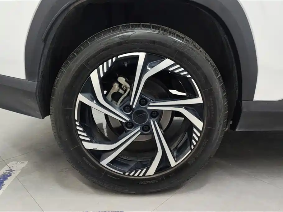 GEELY AUTOMOBILE BOYUE