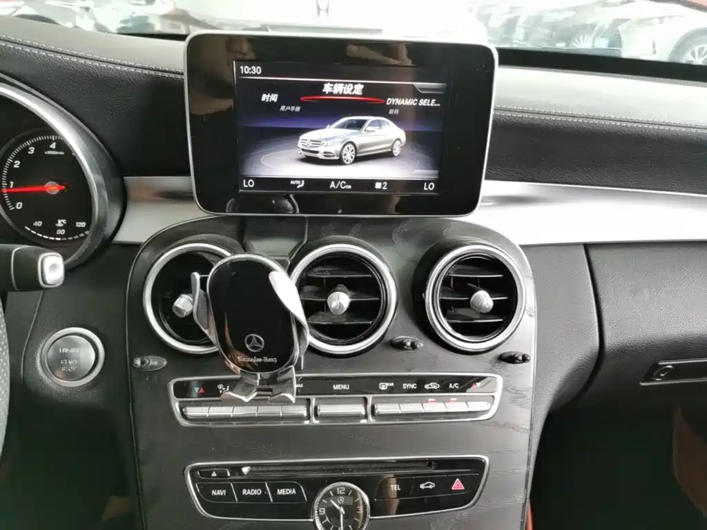Mercedes-Benz C-Class — миниатюра 13