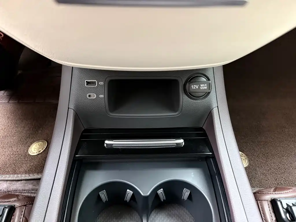 Hongqi Hongqi HQ9 — миниатюра 27