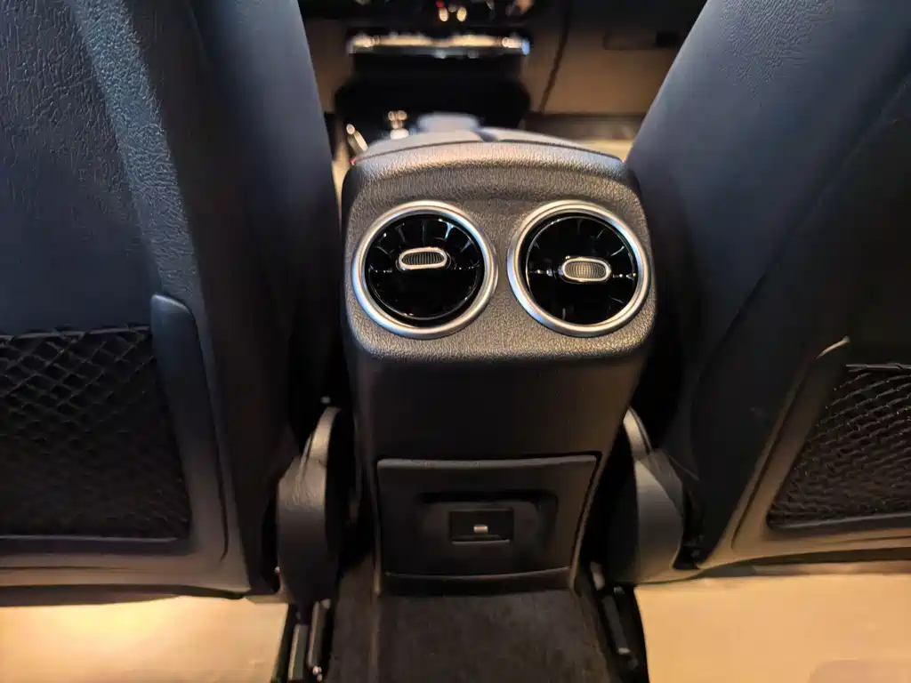 Mercedes-Benz A-Class — миниатюра 10