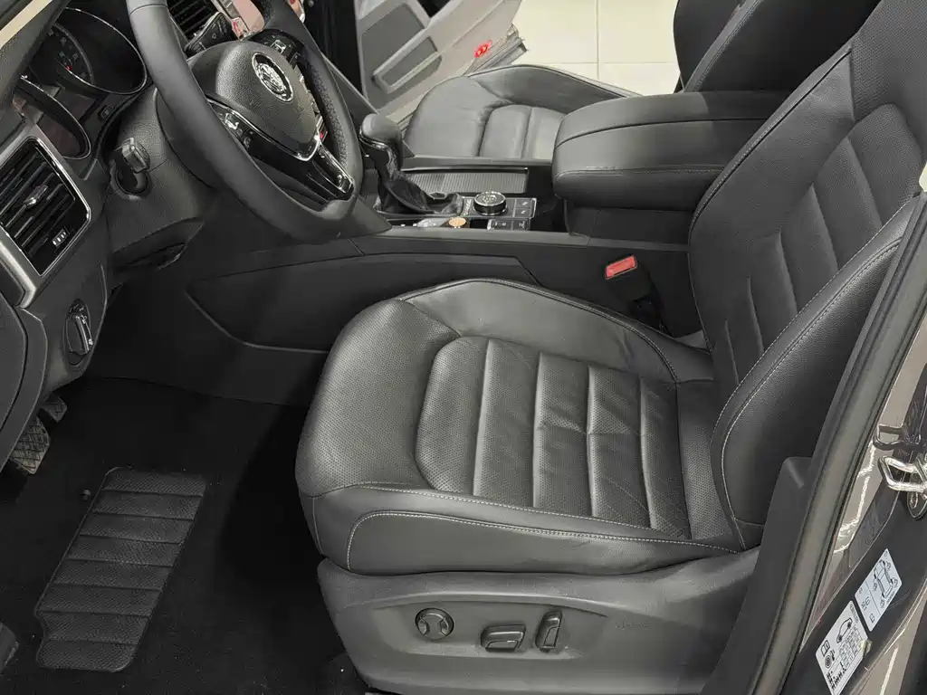 Volkswagen Teramont — миниатюра 12