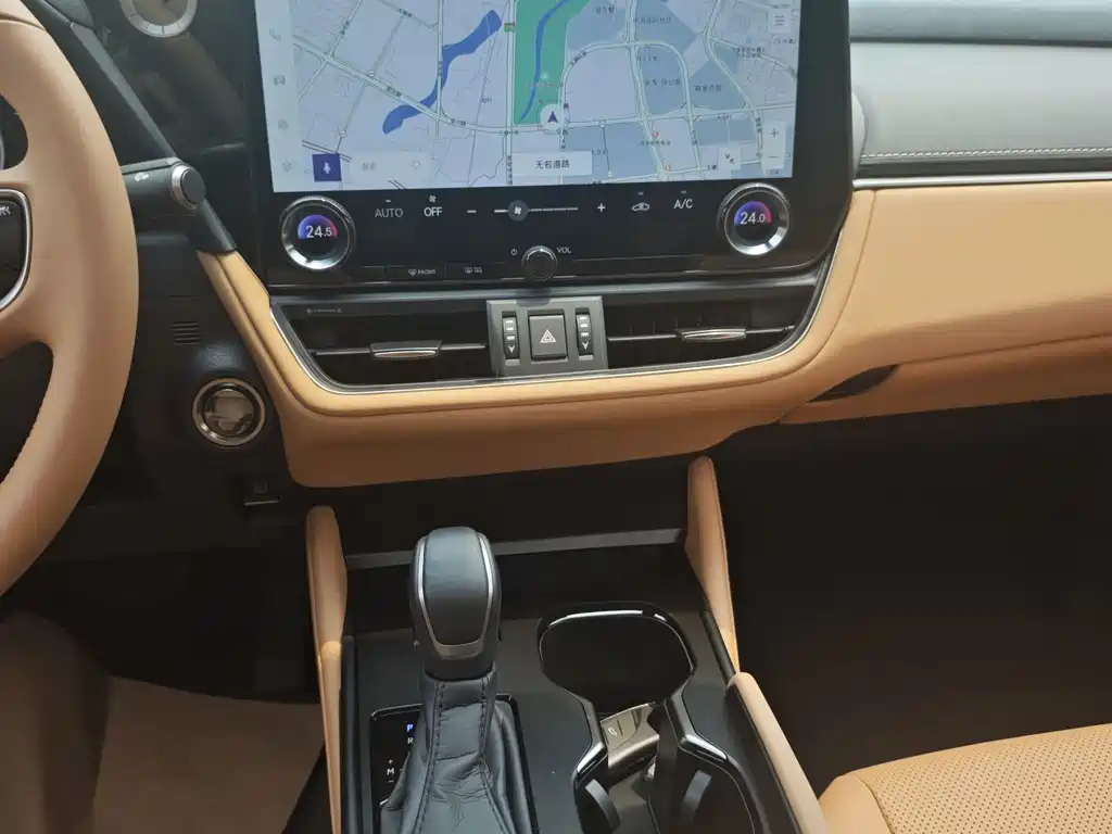 Lexus ES — миниатюра 14