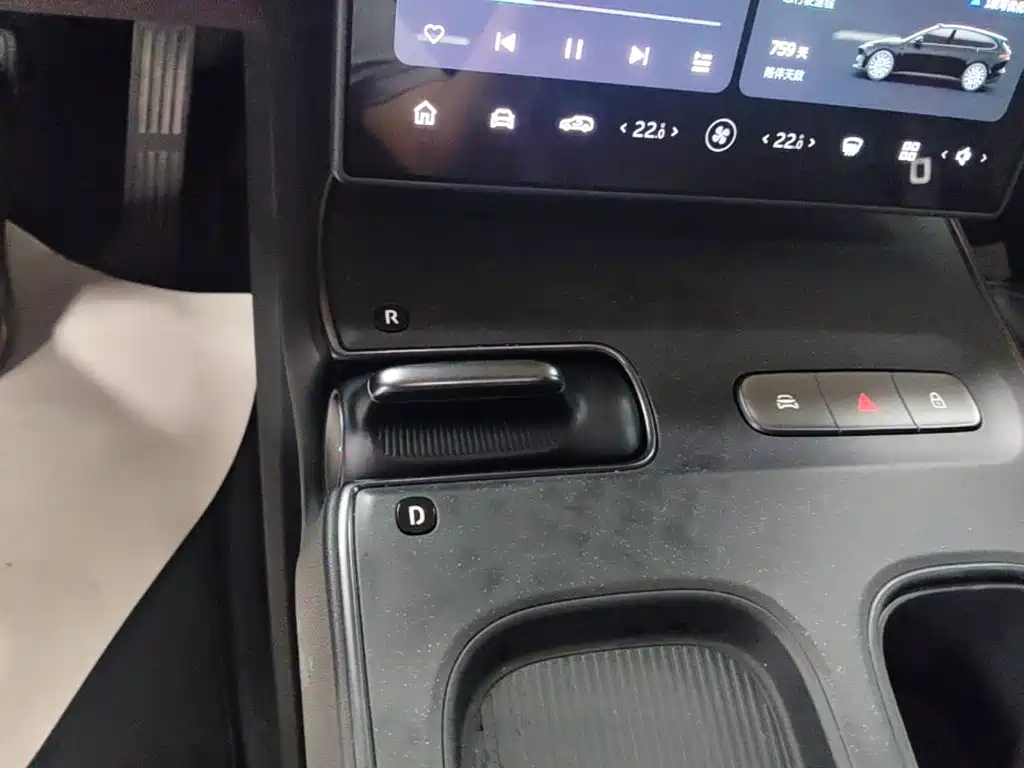NIO ET5T — миниатюра 14