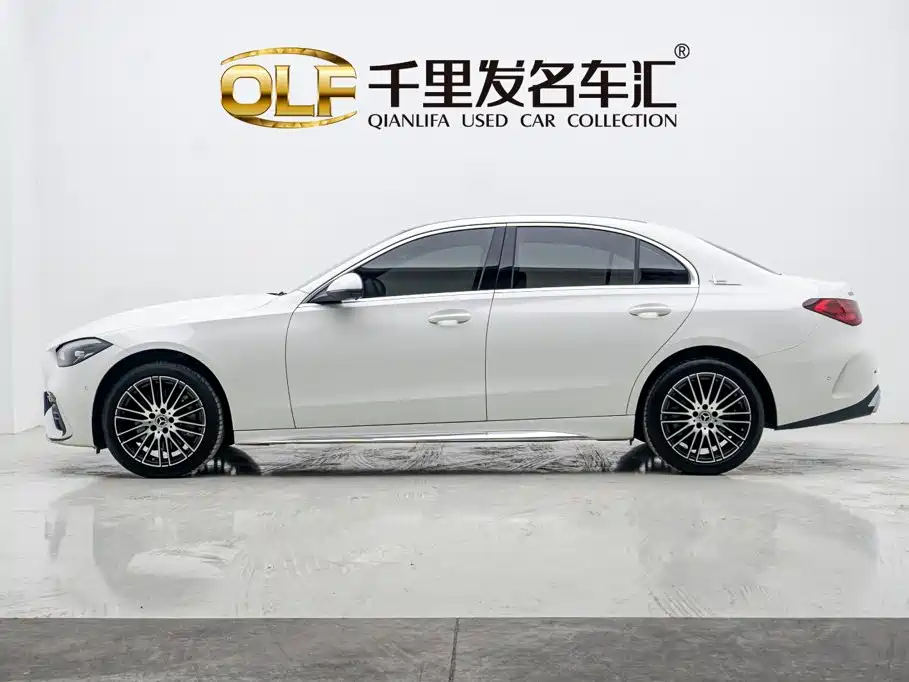 Mercedes-Benz C-Class — миниатюра 7