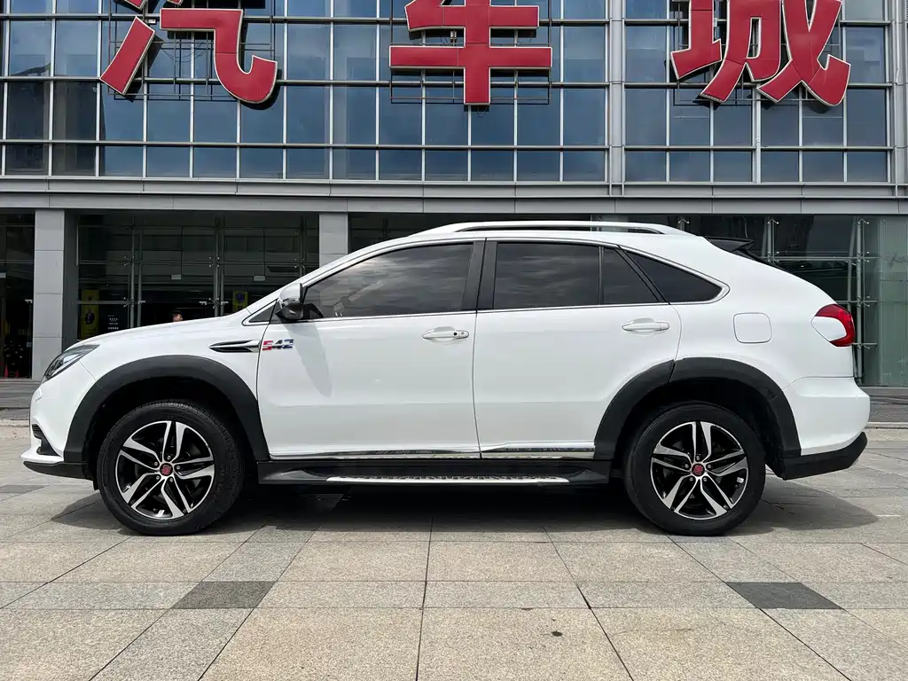BYD Tang New Energy — миниатюра 4