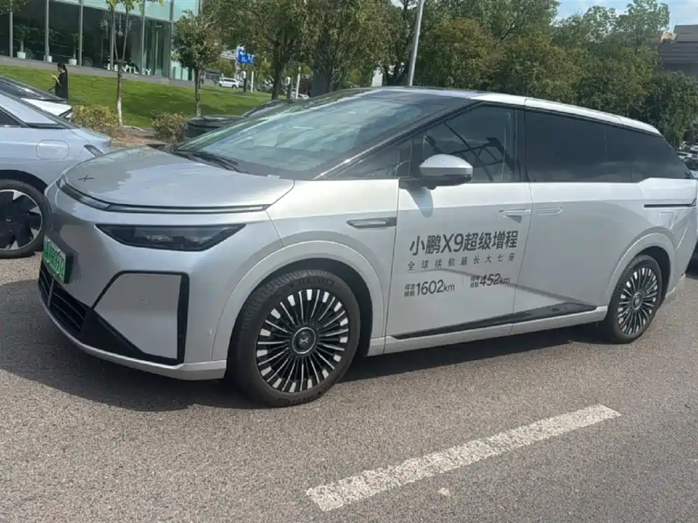 XPeng X9 — миниатюра 3