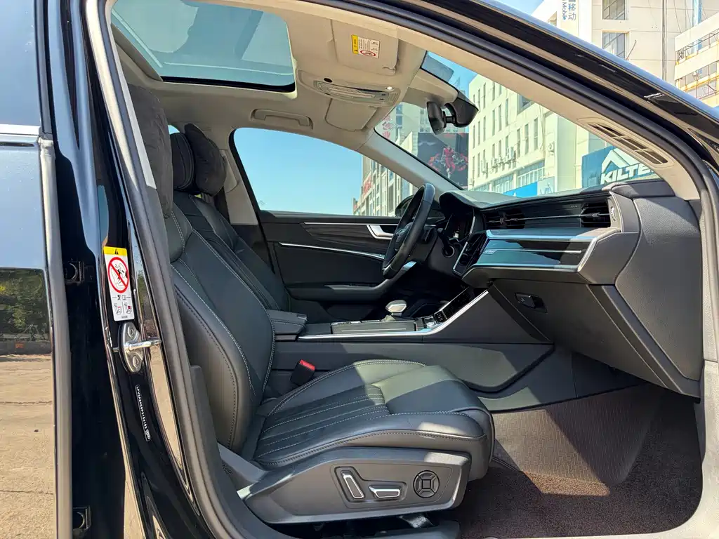 Audi A6L — миниатюра 10