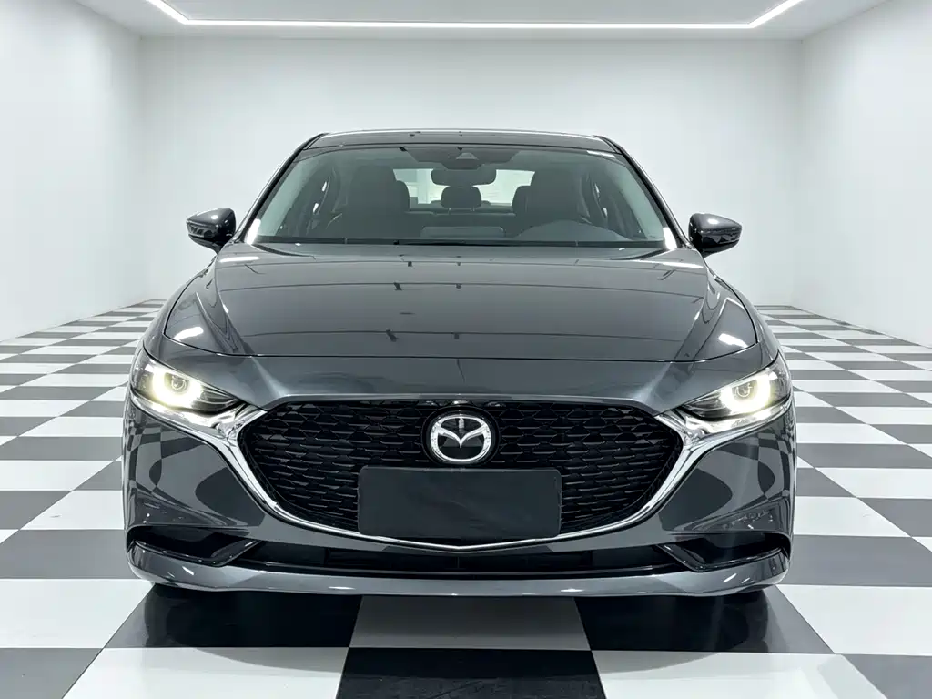 Mazda 3 Axela — миниатюра 2