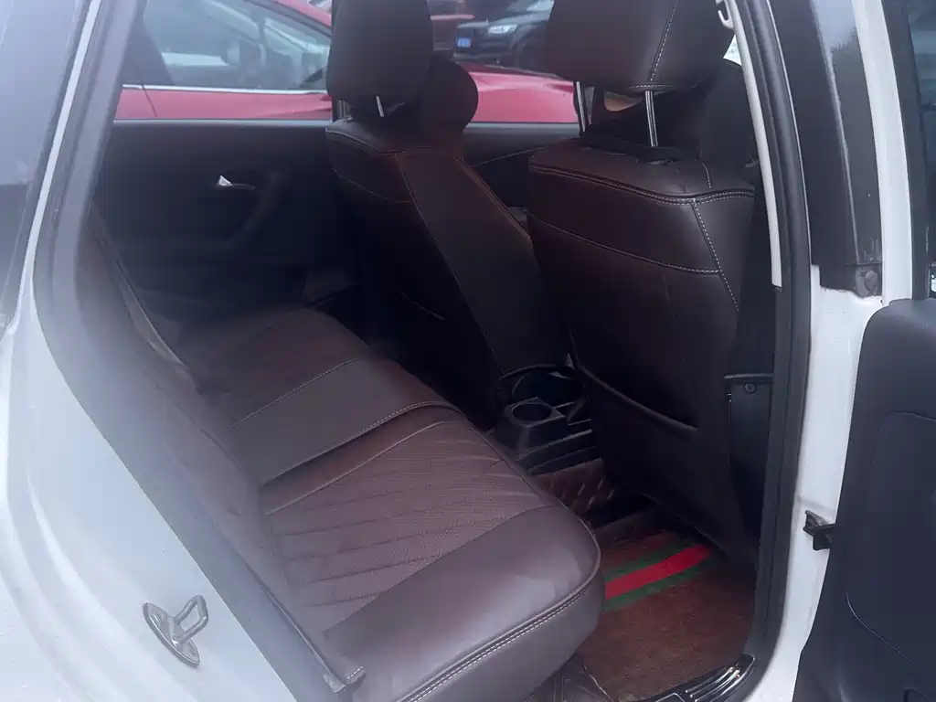 Volkswagen Polo — миниатюра 18