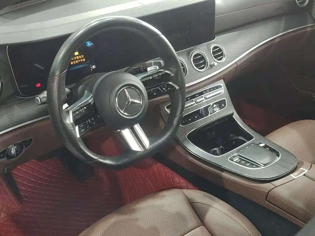 MERCEDES-BENZ E CLASS