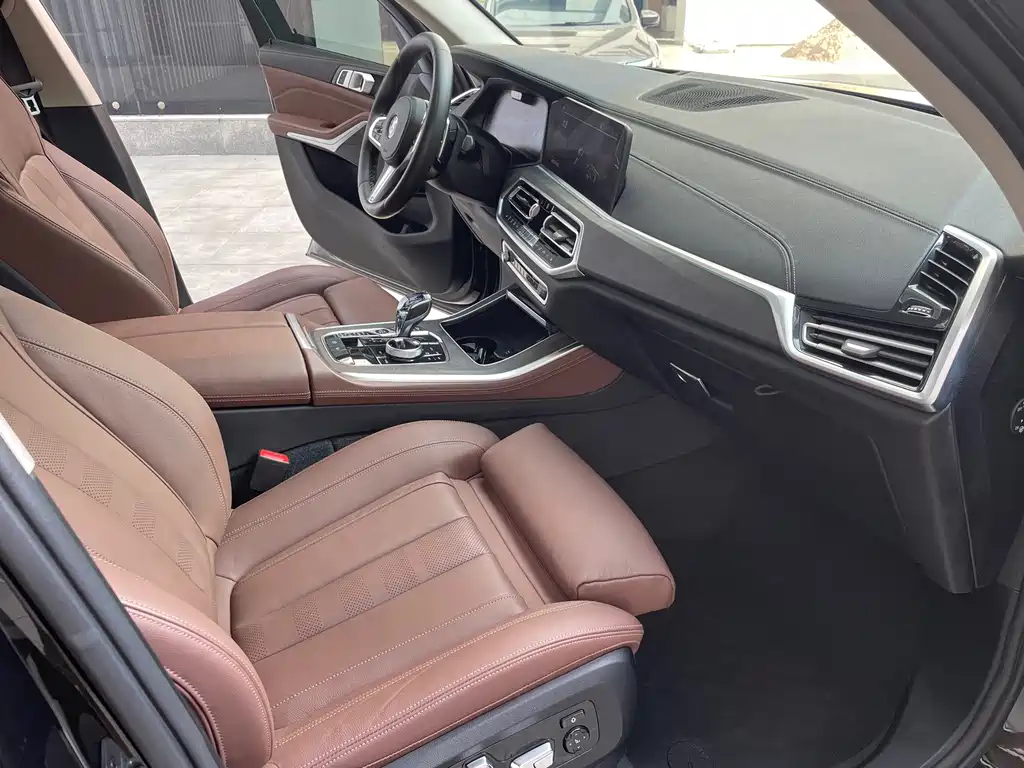 BMW X5 (Import) — миниатюра 11