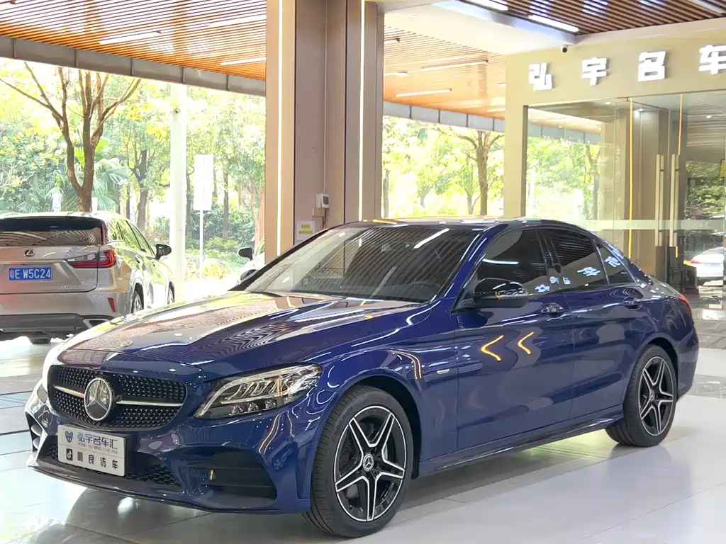 Mercedes-Benz C-Class 2021