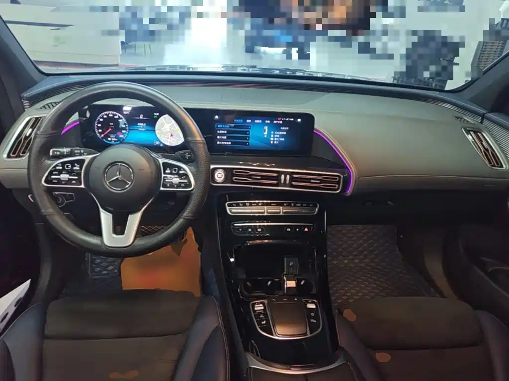 Mercedes-Benz EQC — миниатюра 10