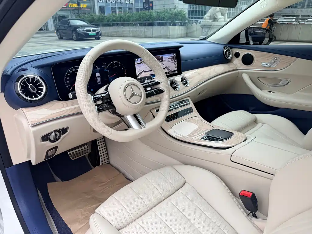Mercedes-Benz E-Class (Import) — миниатюра 11