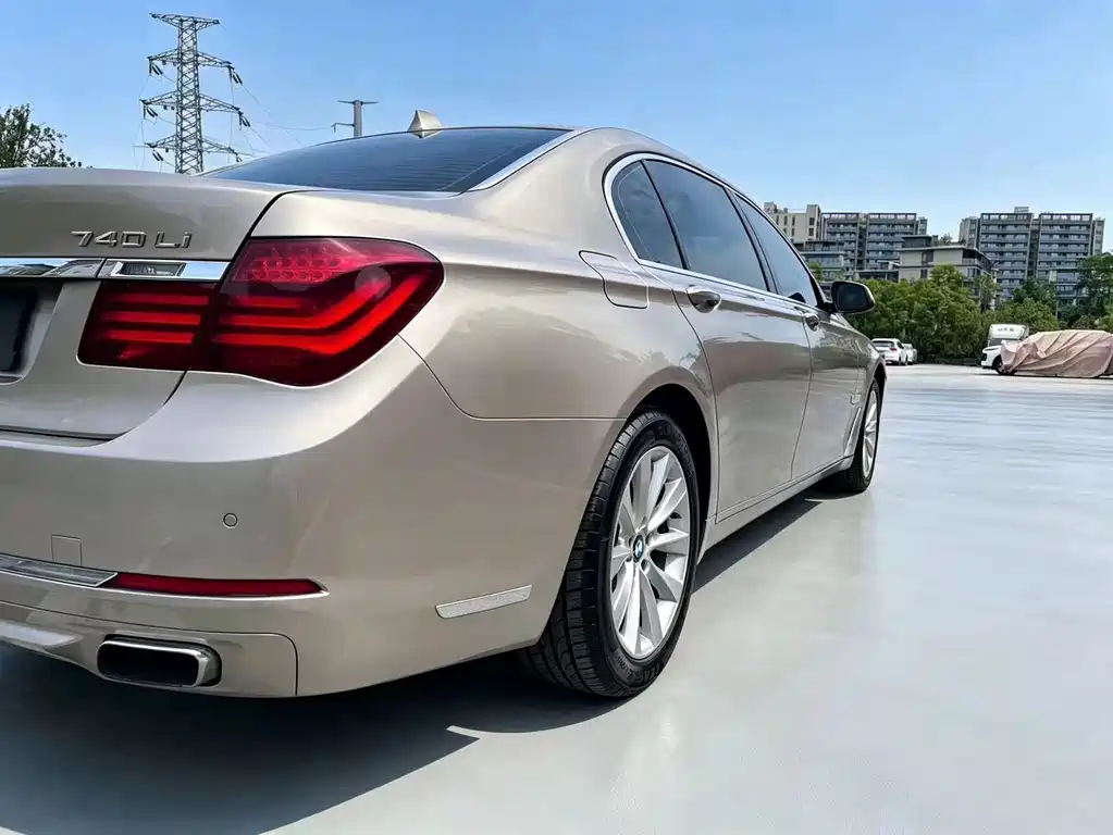 BMW 7 Series 7 2013 740Li xDrive