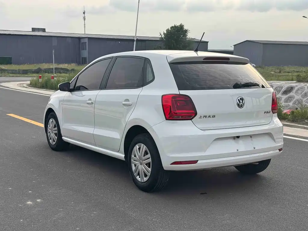 Volkswagen Polo — миниатюра 6