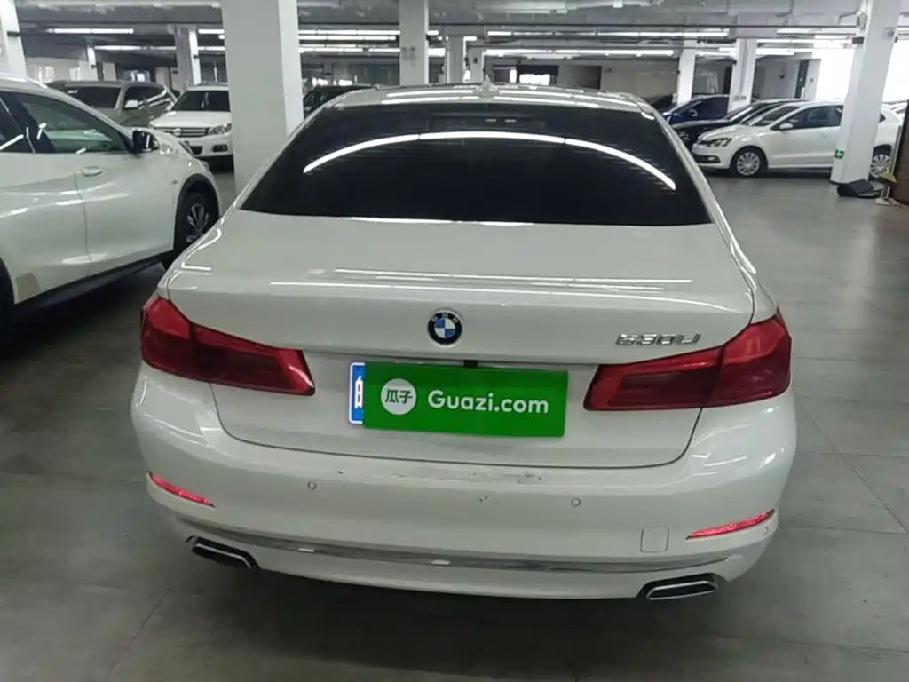 BMW 5 Series — миниатюра 6