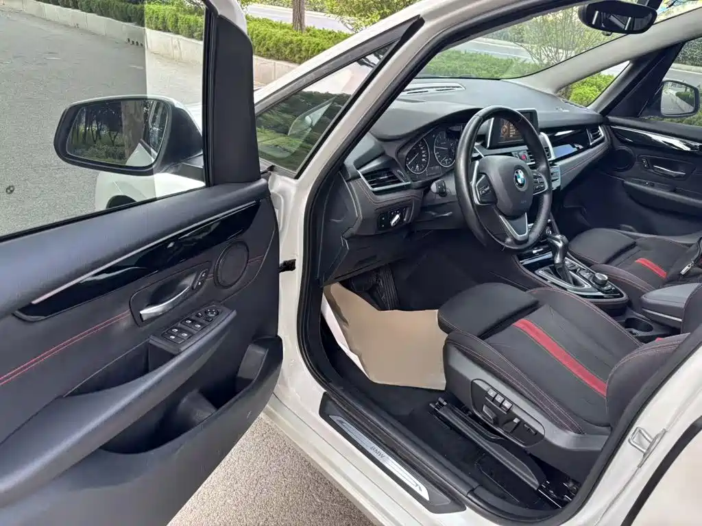 BMW 2 Series Gran Tourer — миниатюра 16