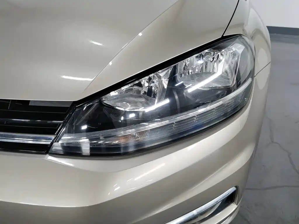 Volkswagen Golf — миниатюра 7