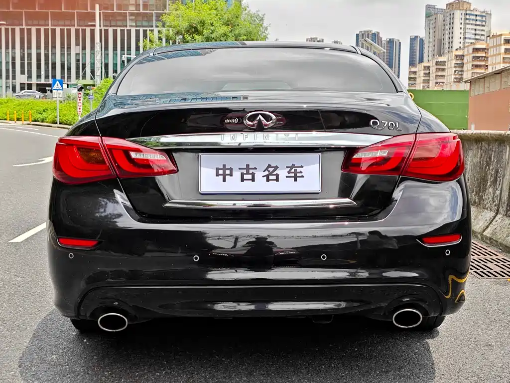 Infiniti Q70 — миниатюра 4