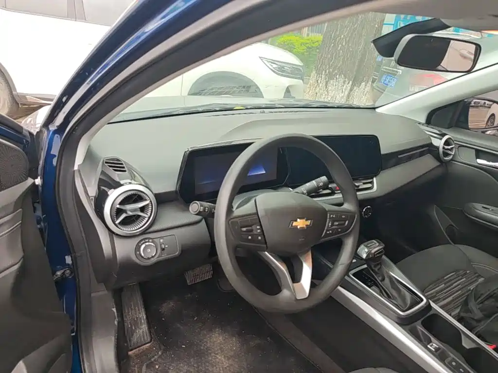 Chevrolet Monza — миниатюра 10