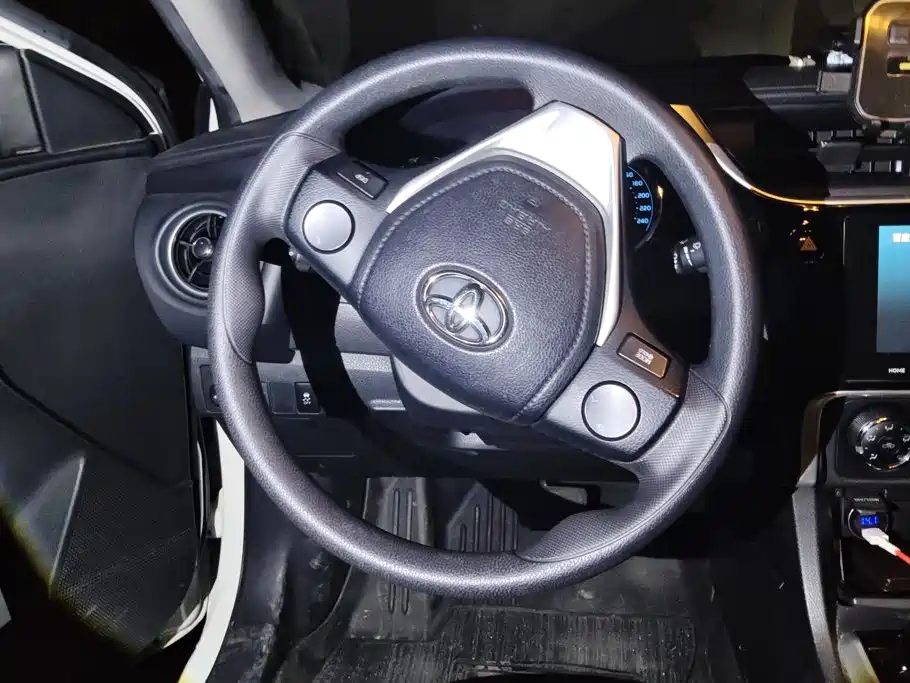 Toyota Corolla — миниатюра 15