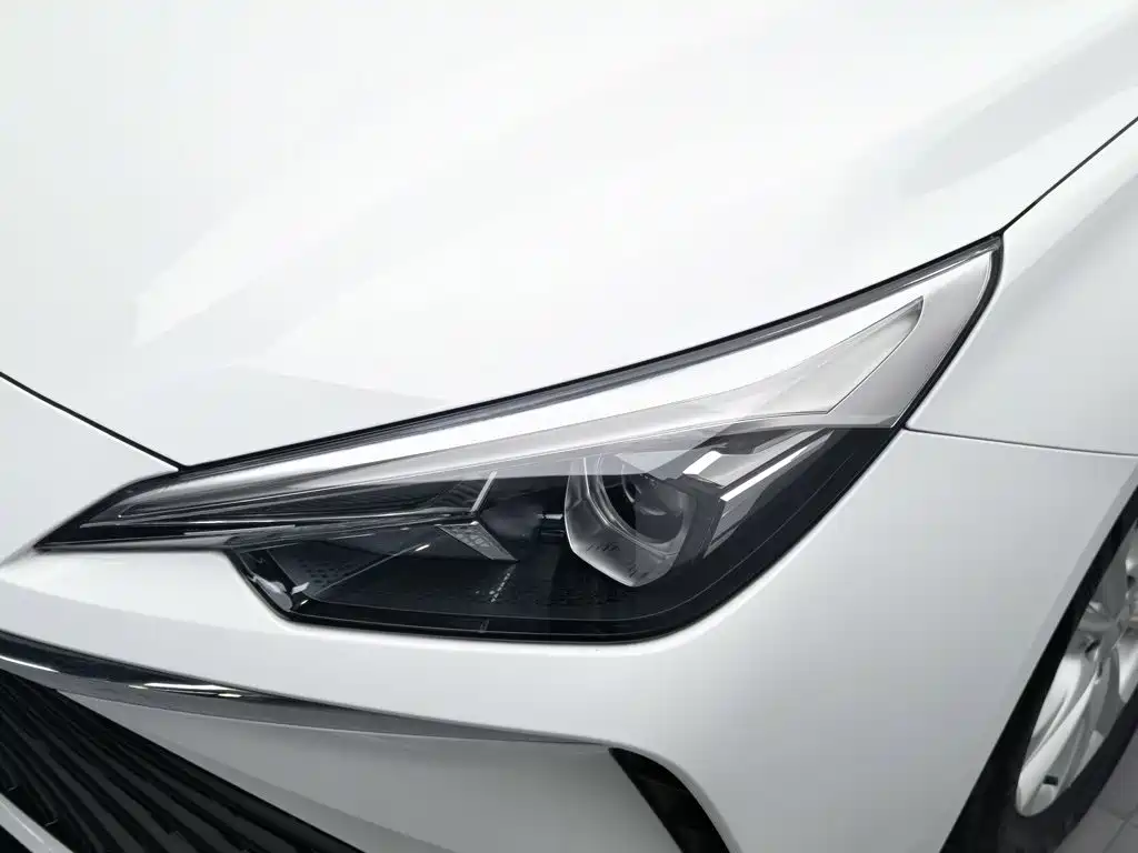 Roewe i5 — миниатюра 7