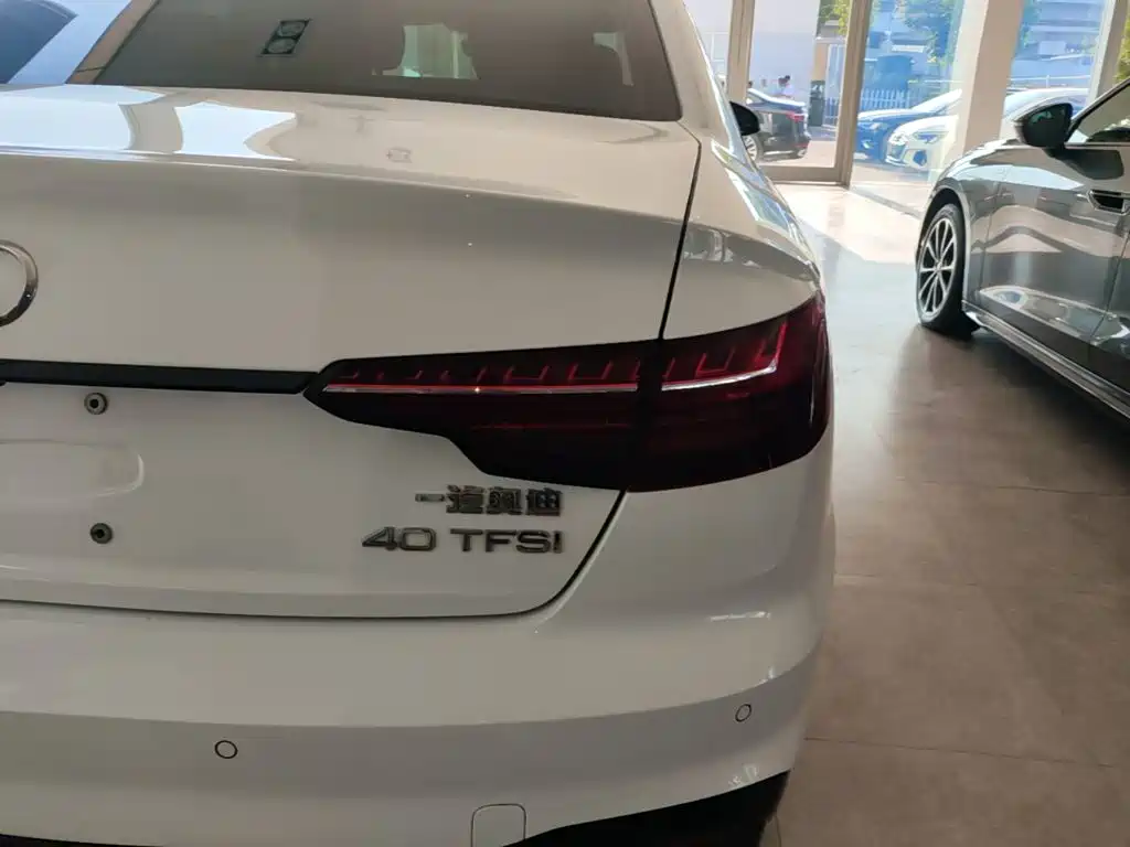 Audi A4L — миниатюра 8