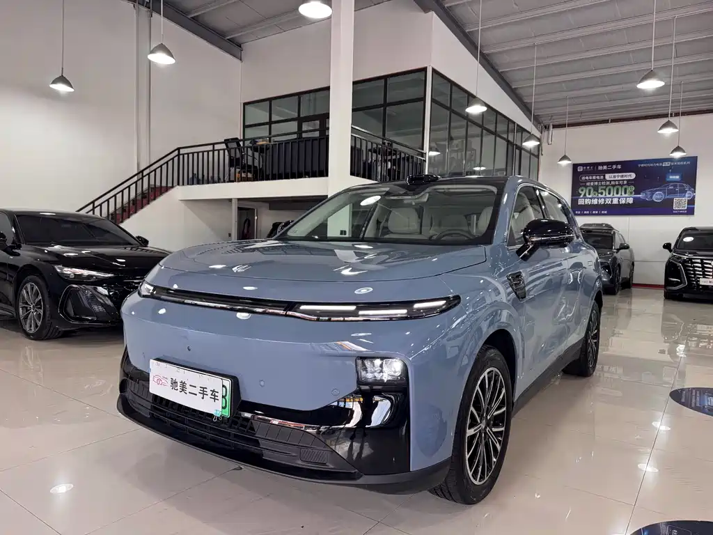 2025 Leapmotor B10 - zdjęcie 1 z 22