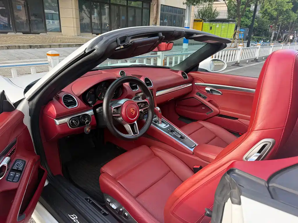 Porsche 718 2022 Boxster 2.0T