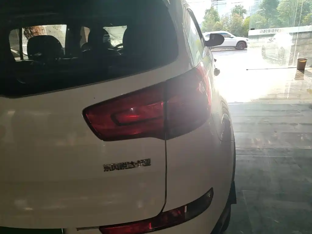 Kia Sportage — миниатюра 8