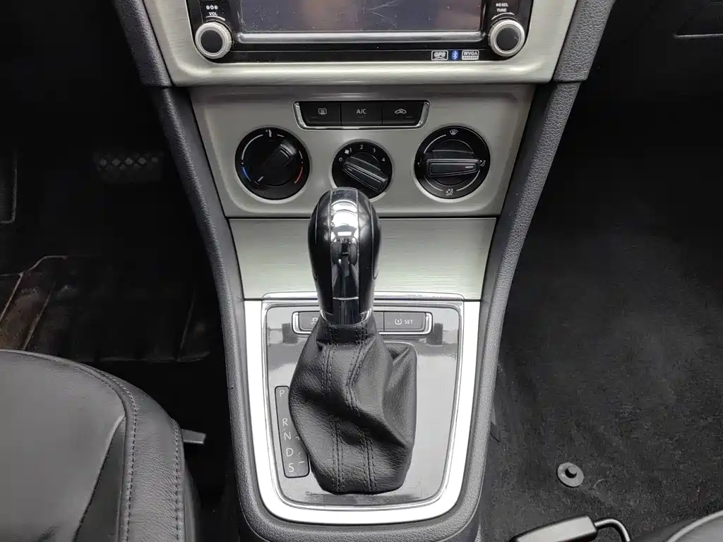 Volkswagen Lavida — миниатюра 13