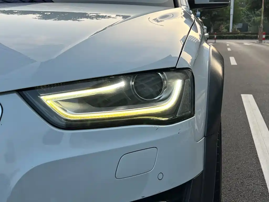 Audi A4 (Import) — миниатюра 27