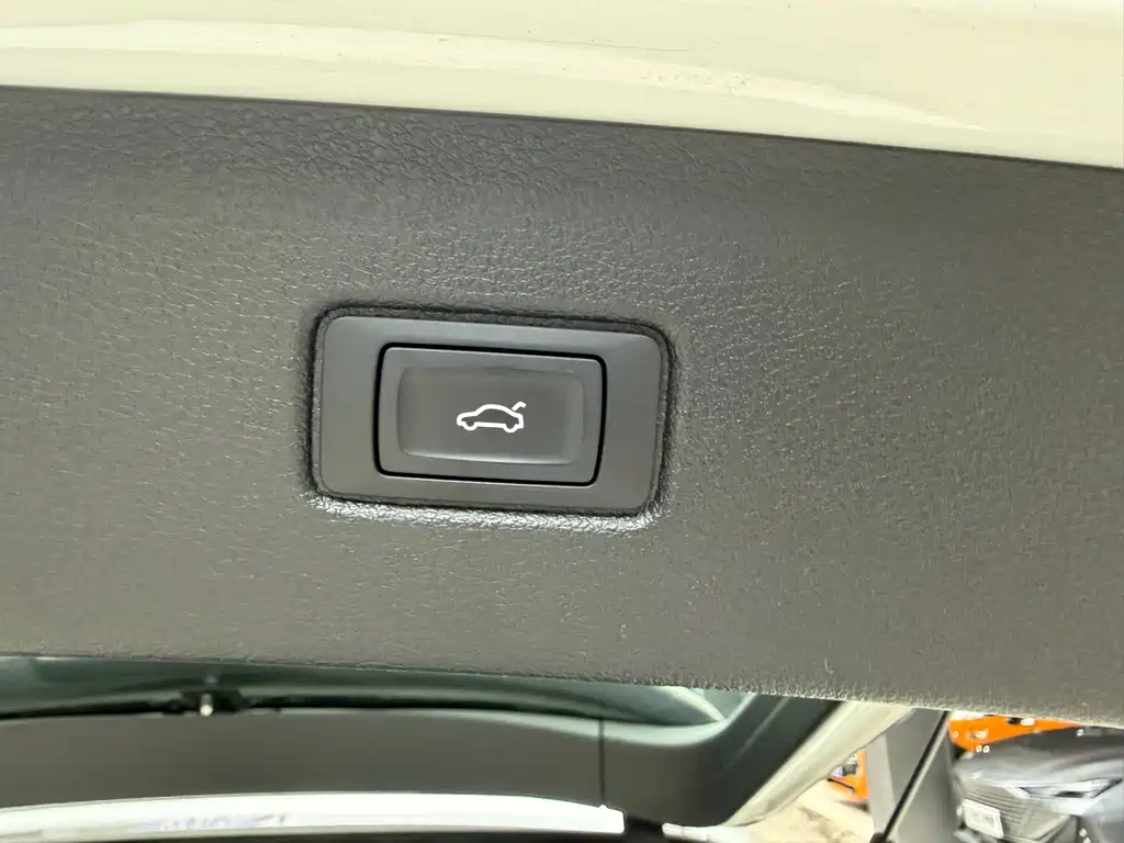 Audi Q7 — миниатюра 17