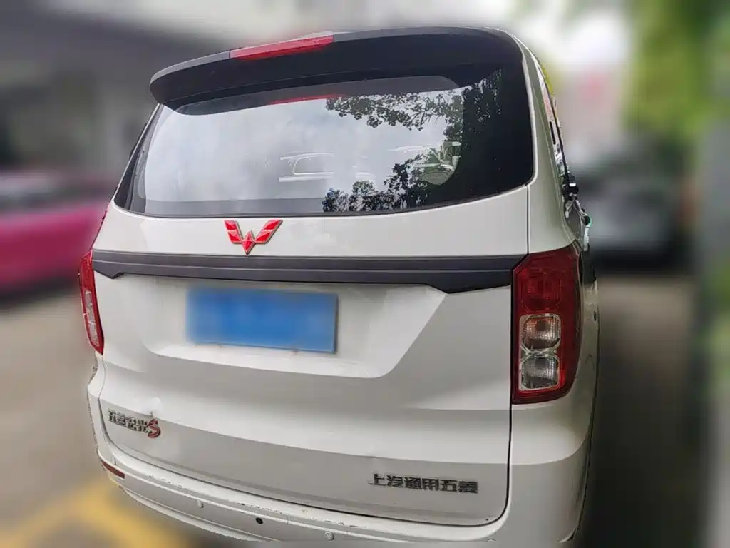 Wuling Hongguang — миниатюра 10