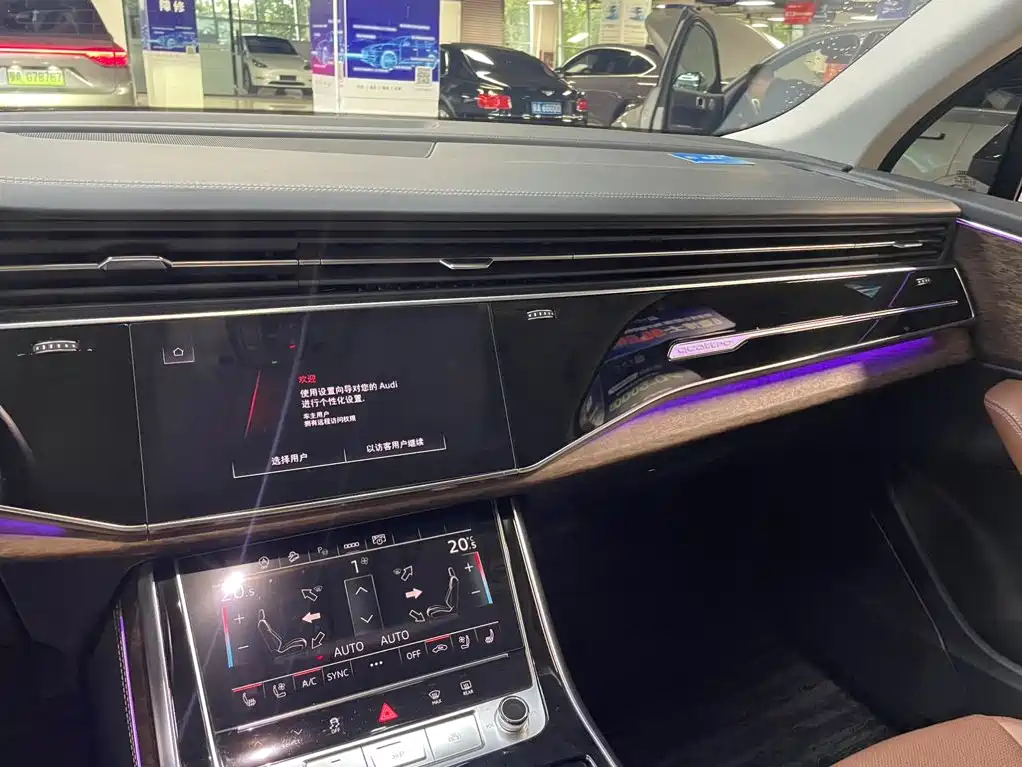 Audi Q7 — миниатюра 10