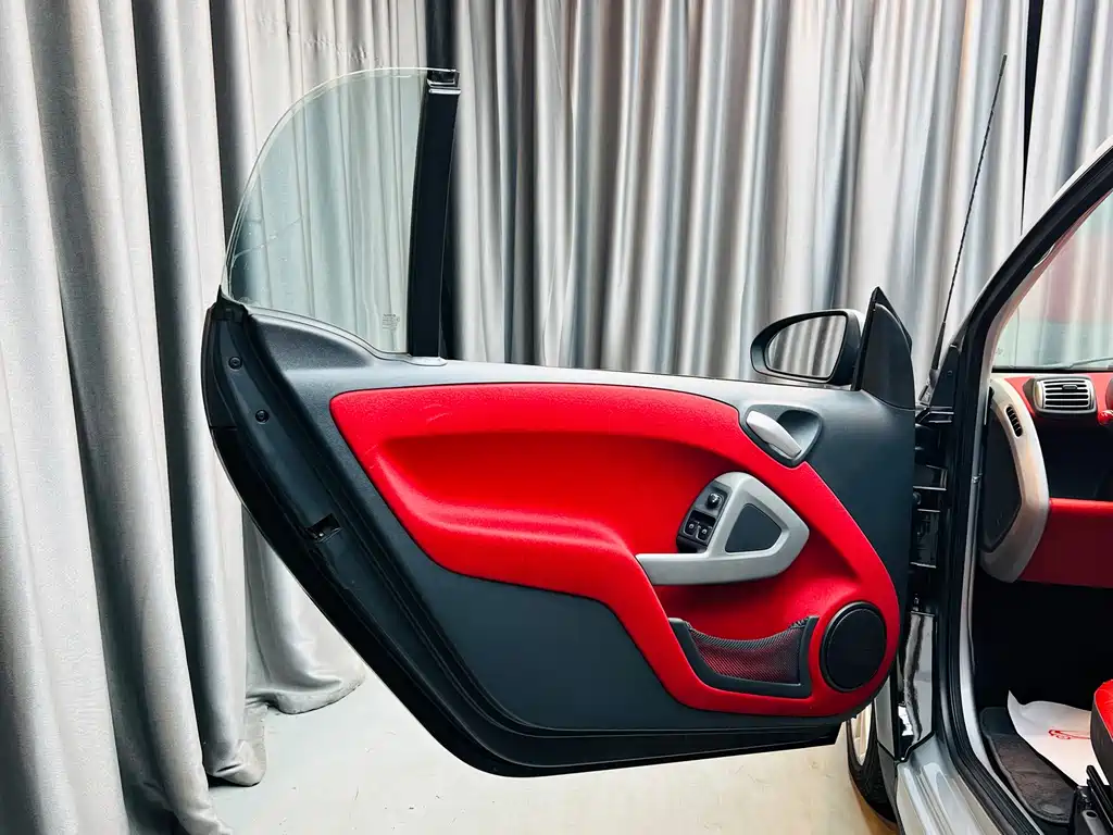 smart Smart Fortwo — миниатюра 8