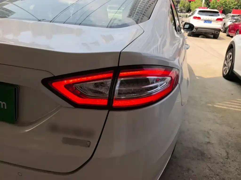 Ford Mondeo 2013 1.5L GTDi180 Fashion