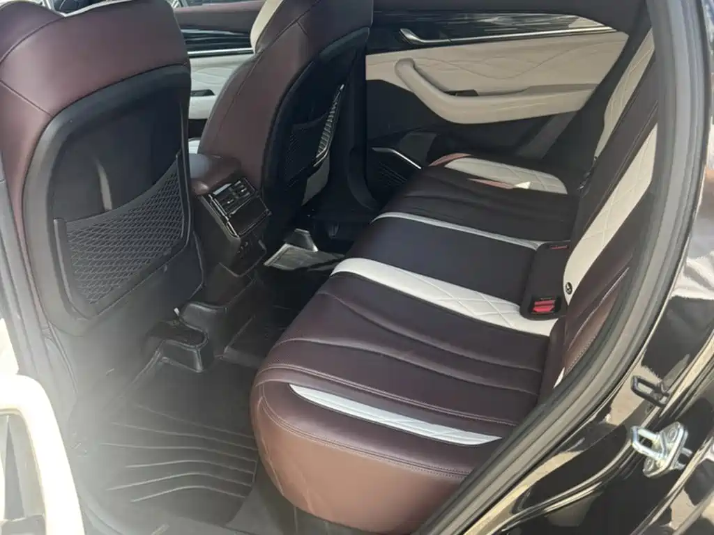 Geely Xingyue L — миниатюра 14