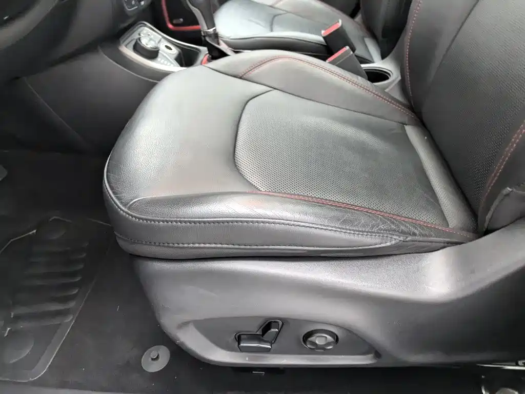 Jeep Compass — миниатюра 20