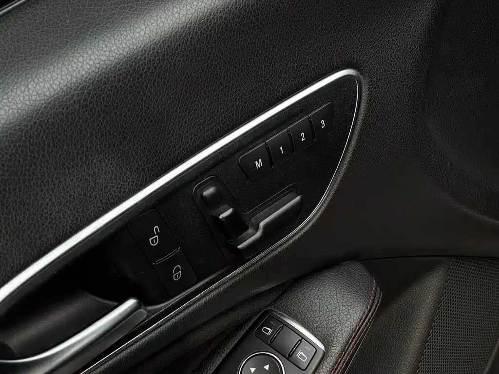 Mercedes-Benz CLA (Import) — миниатюра 13