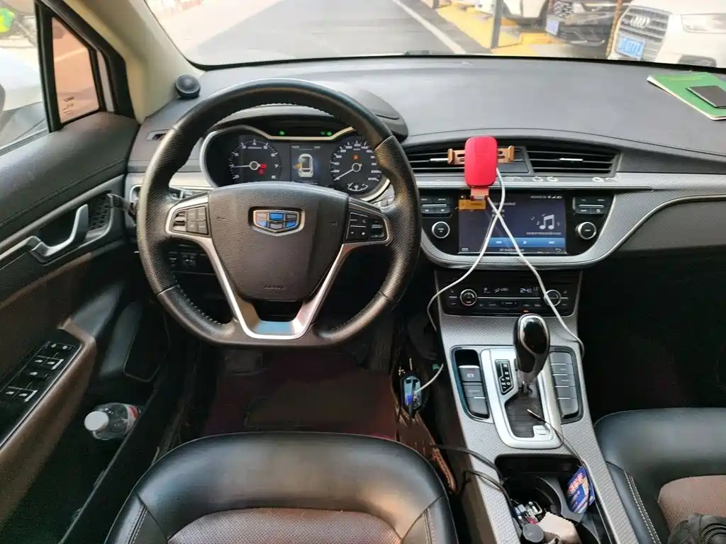 Geely Emgrand GS — миниатюра 3