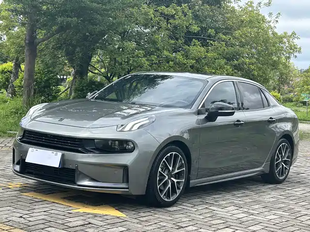 2022 Lynk & Co 03