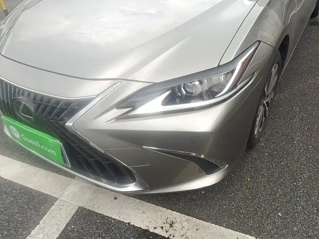 Lexus ES — миниатюра 17