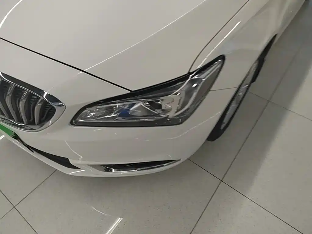 Buick Verano — миниатюра 24