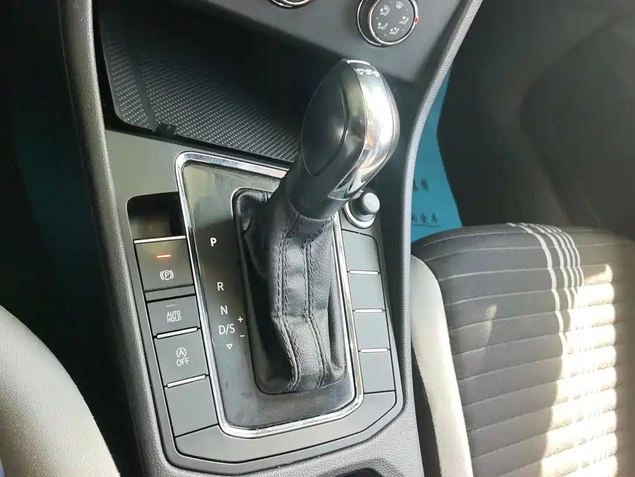 Volkswagen Bora — миниатюра 16