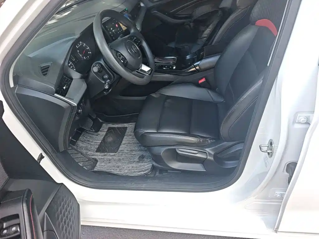 MG MG5 — миниатюра 15