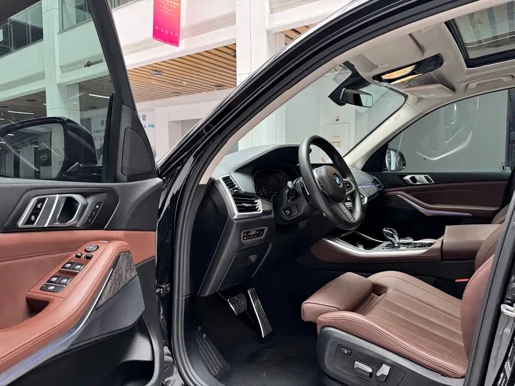 BMW X5 (Import) — миниатюра 9