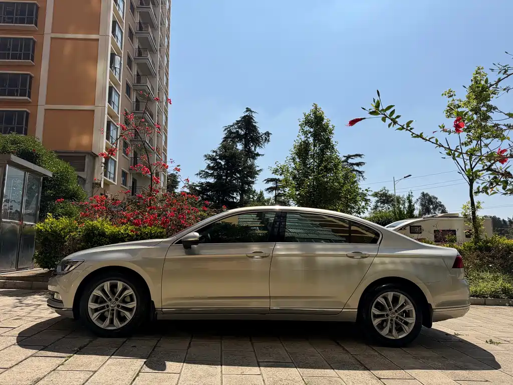 Volkswagen Magotan — миниатюра 7
