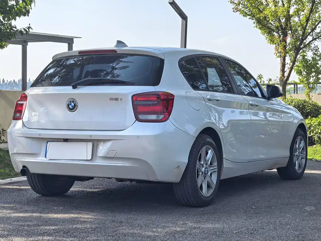 BMW 1 Series (Import) — миниатюра 12